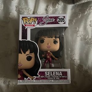 selena funko pop